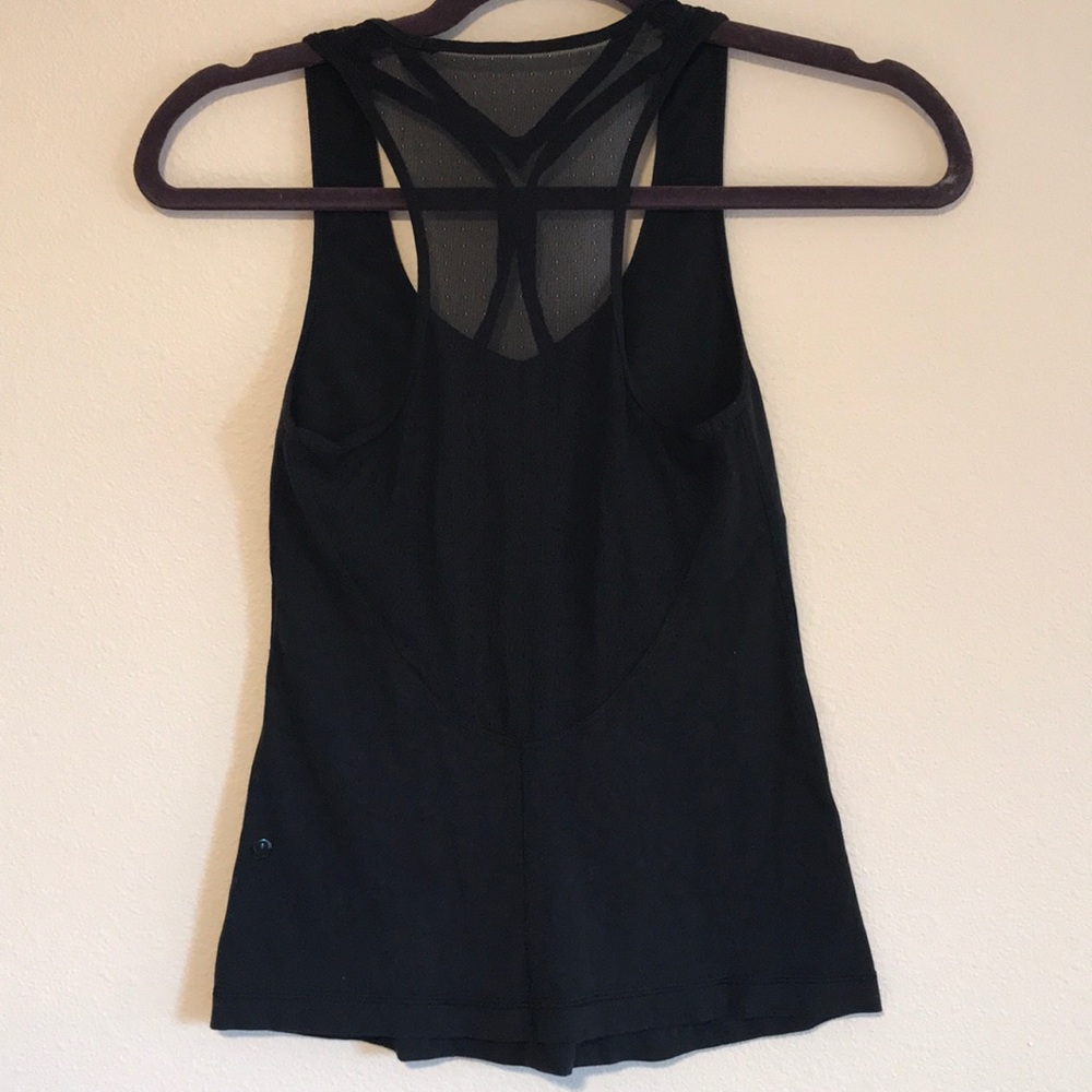 Lululemon mesh tank size 4